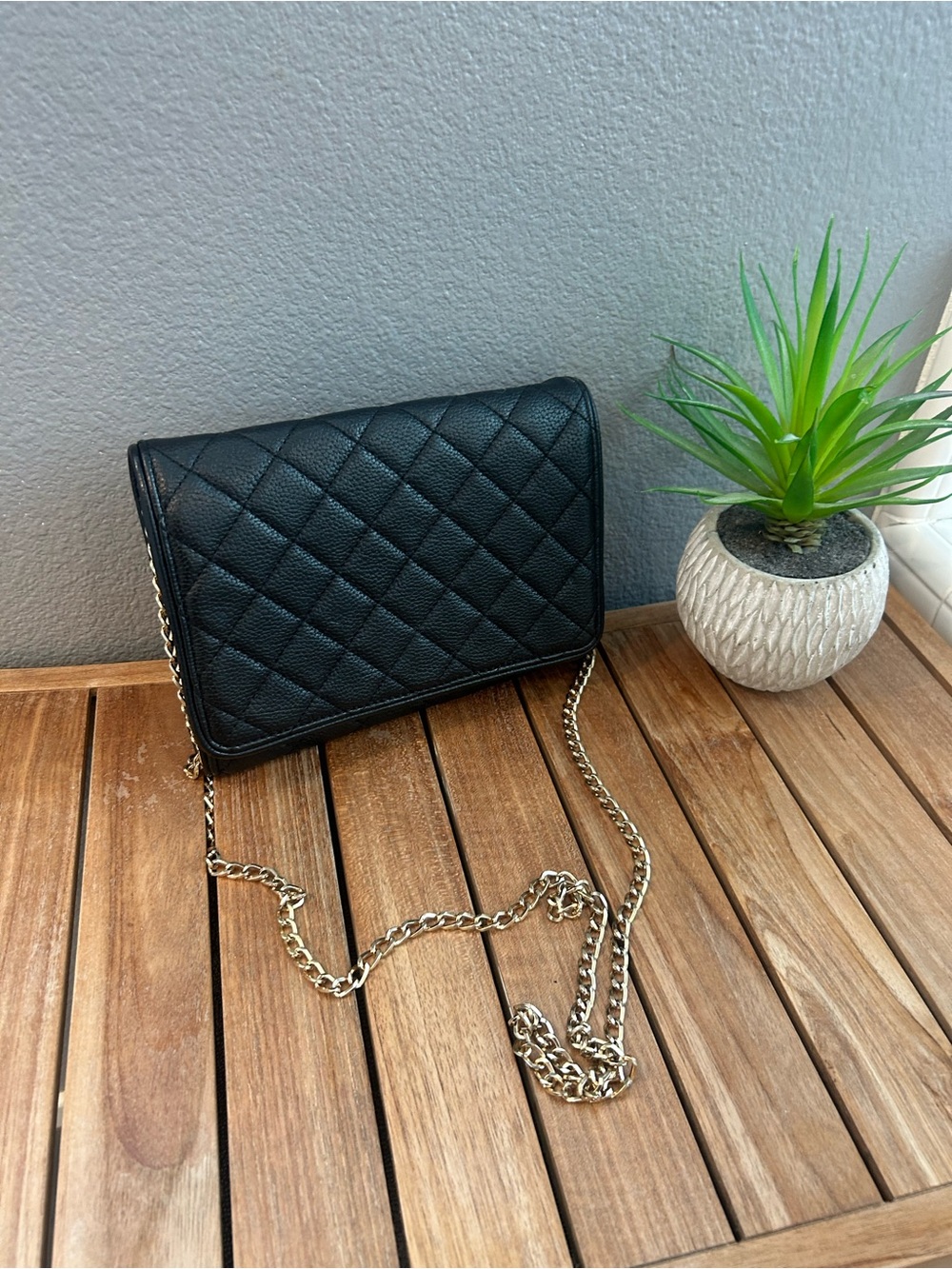 Classic Black Quilted Crossbody Bag with Gold Chain
